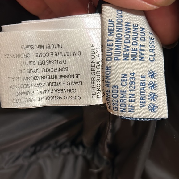 Moncler woman's jacket size 2 - Picture 6 of 16